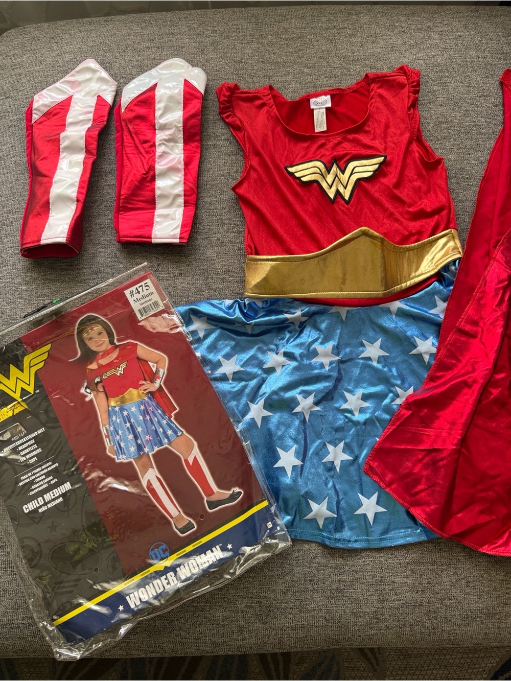DC COMICS ORIGINALS 💙❤️WONDER WOMAN❤️💙 COSTUME SIZE MEDIUM (8-10) - Picture 2 of 15